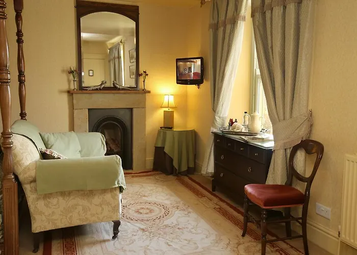 The Cornmill Guest house 4*