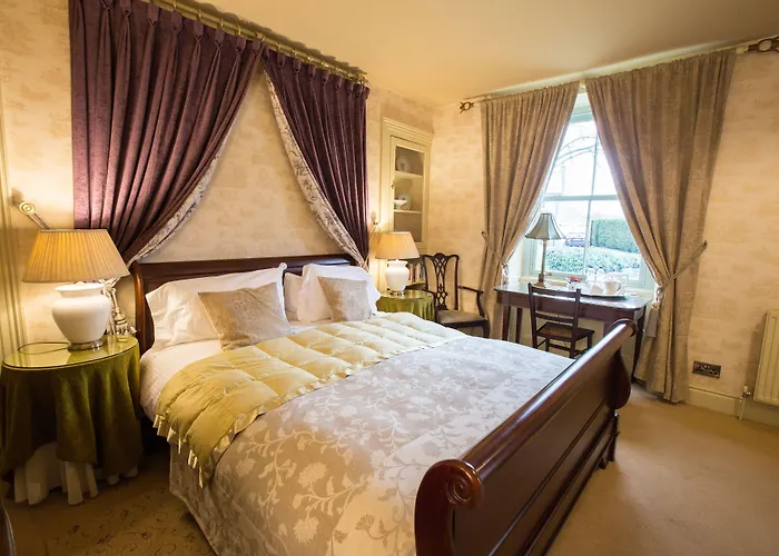 The Cornmill Guest house 4*